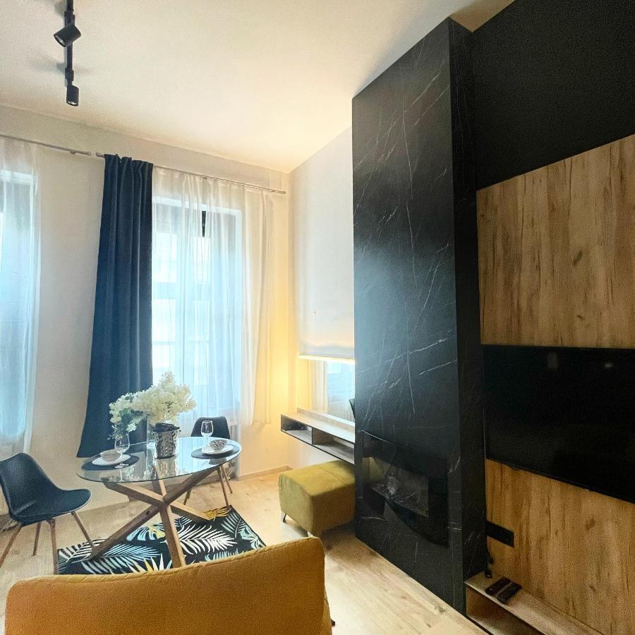 Lux Dabich 1 Apartment Нови Сад Екстериор снимка