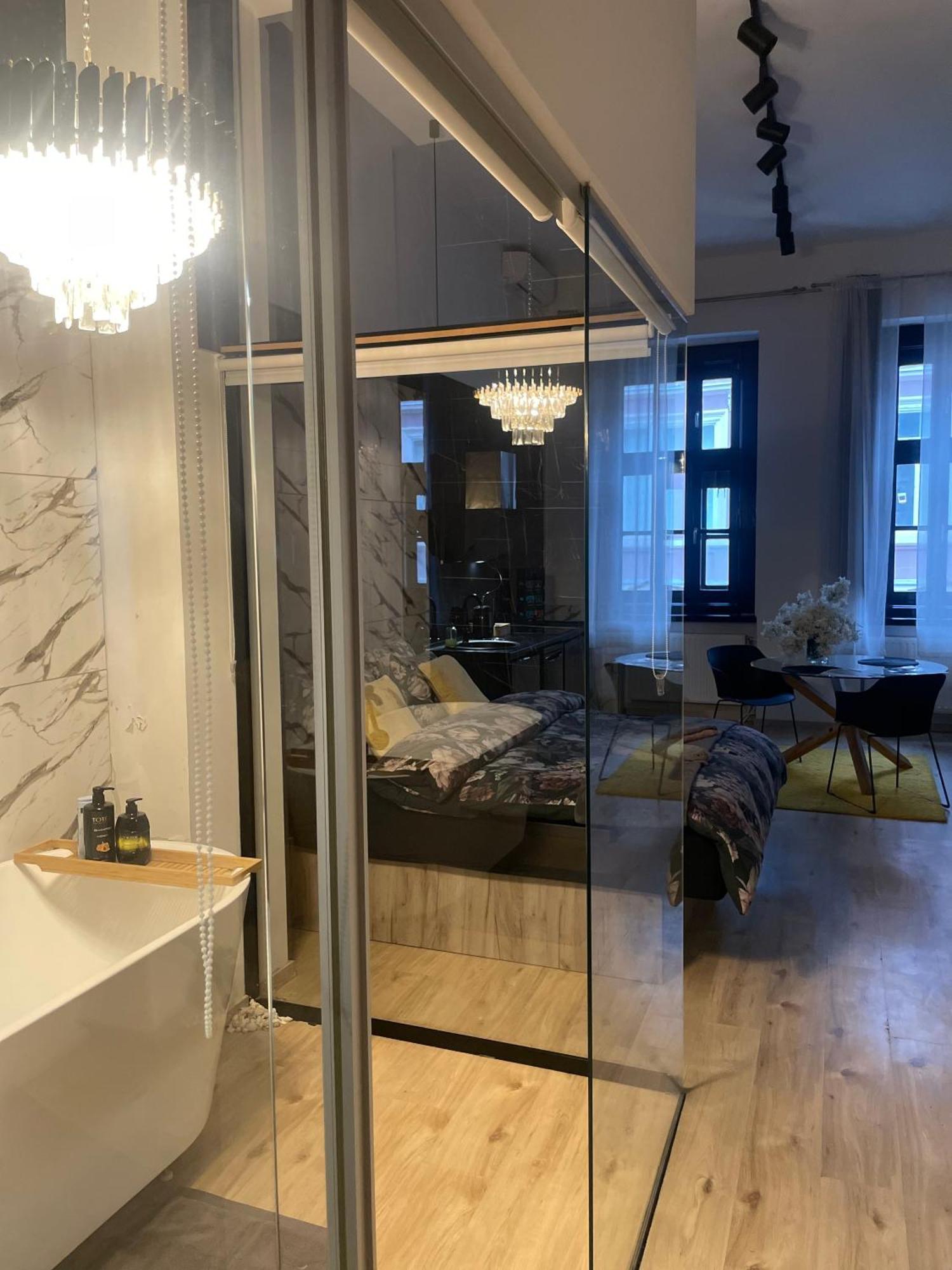Lux Dabich 1 Apartment Нови Сад Екстериор снимка